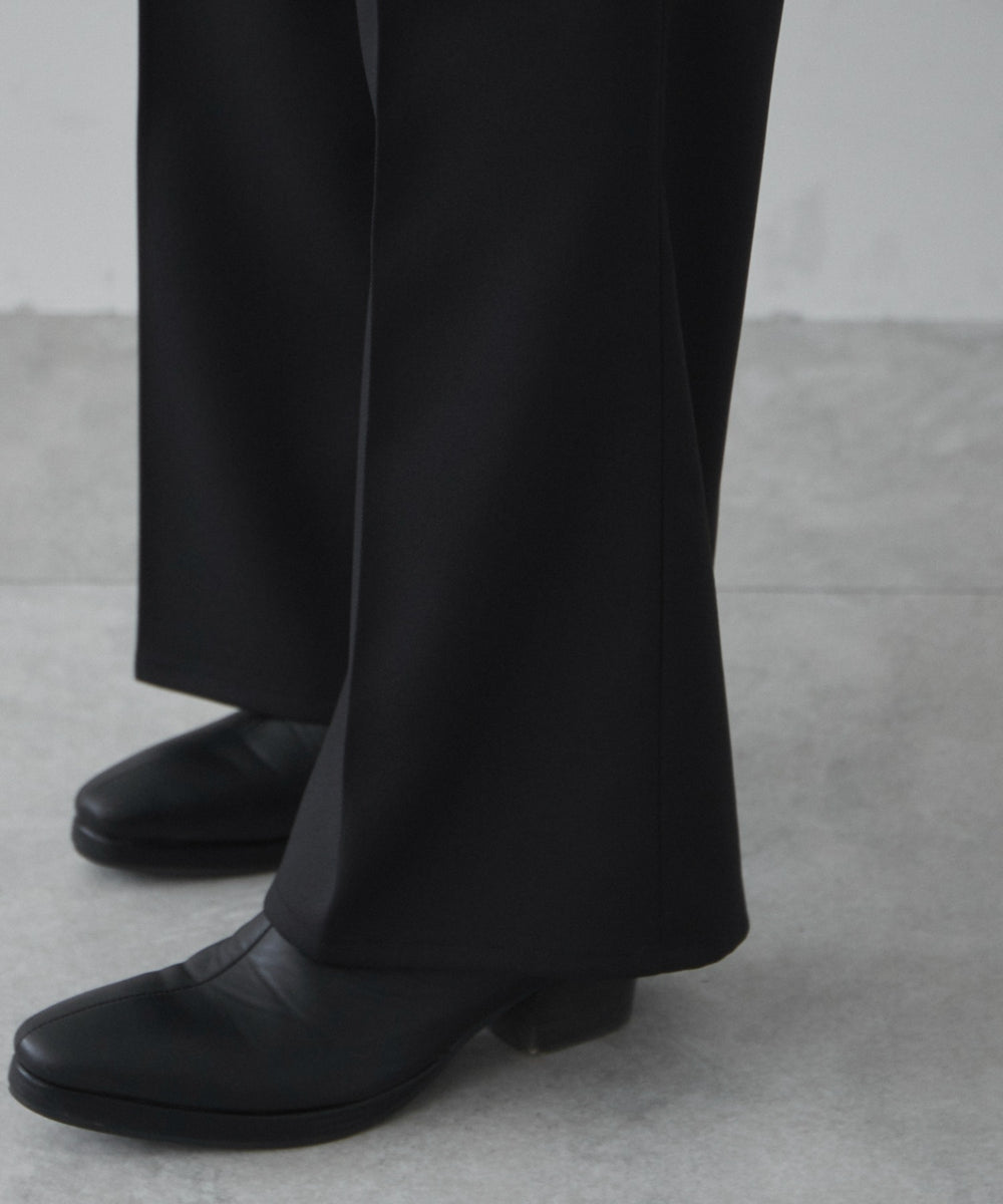 ブラック モデル：165cm M着用