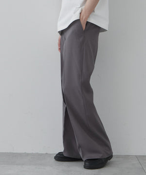 グレー モデル：181cm L着用