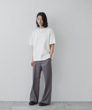 グレー モデル：181cm L着用