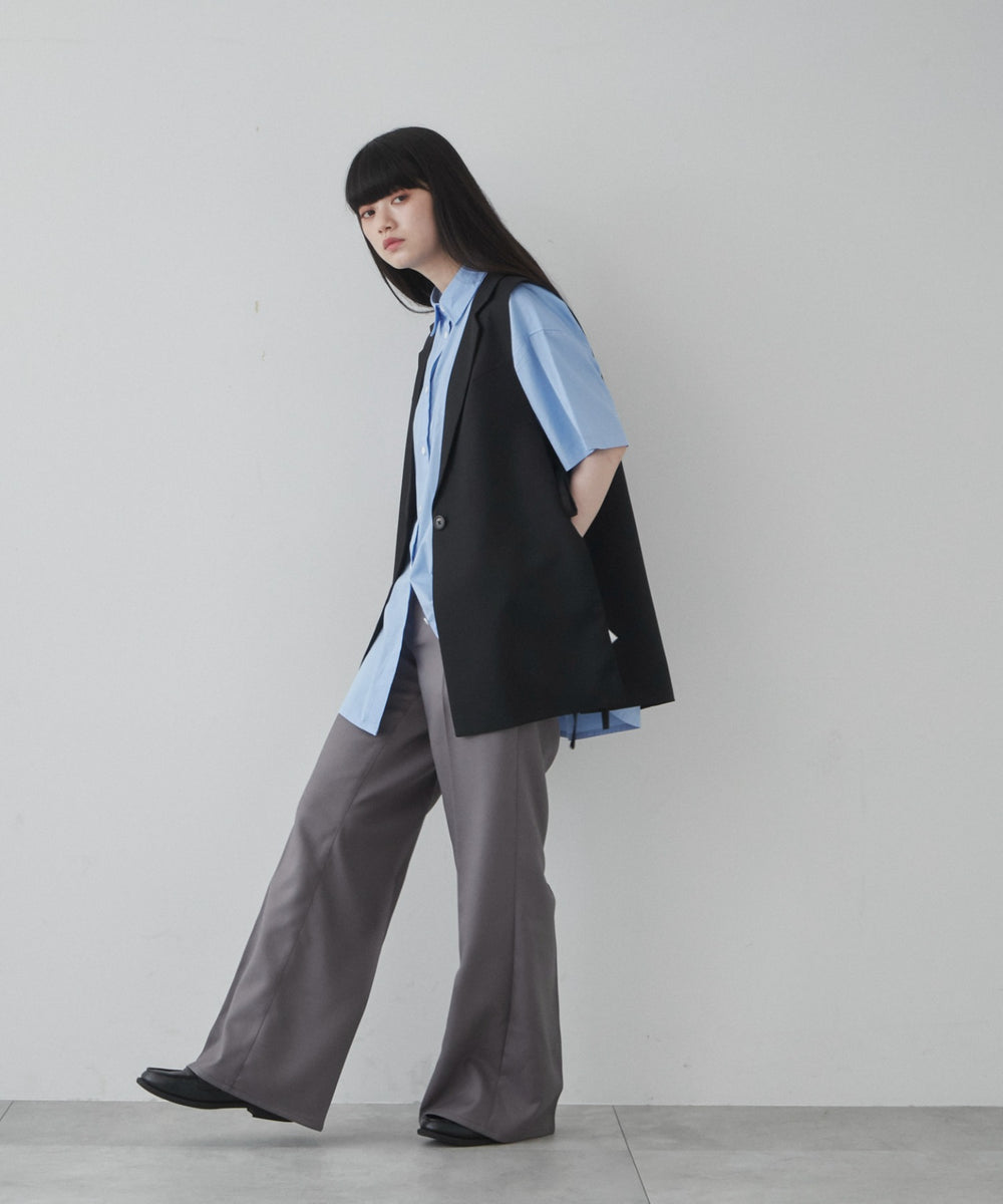 グレー モデル：165cm M着用