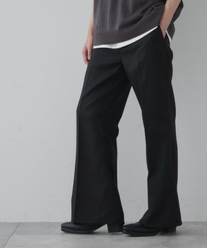 ブラック モデル：181cm L着用