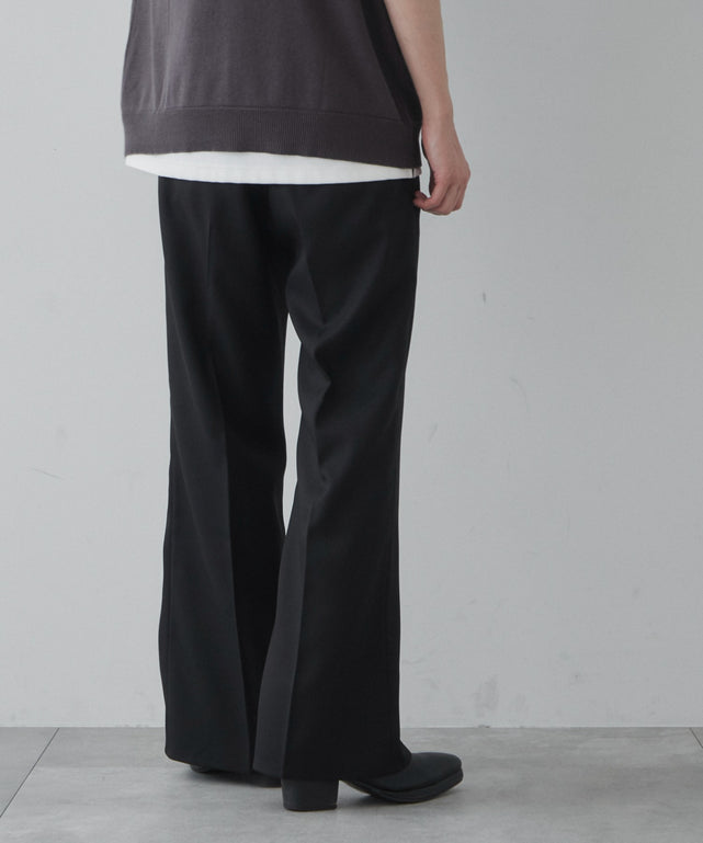 ブラック モデル：181cm L着用