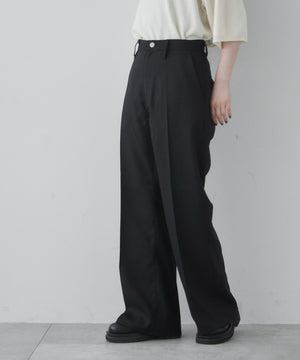 ブラック モデル：165cm M着用