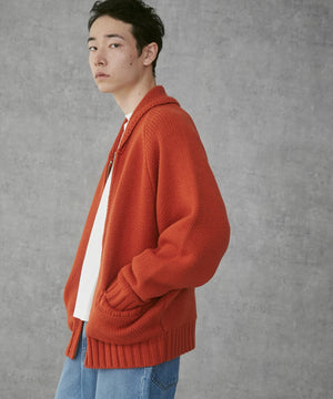 オレンジ モデル：183cm L着用