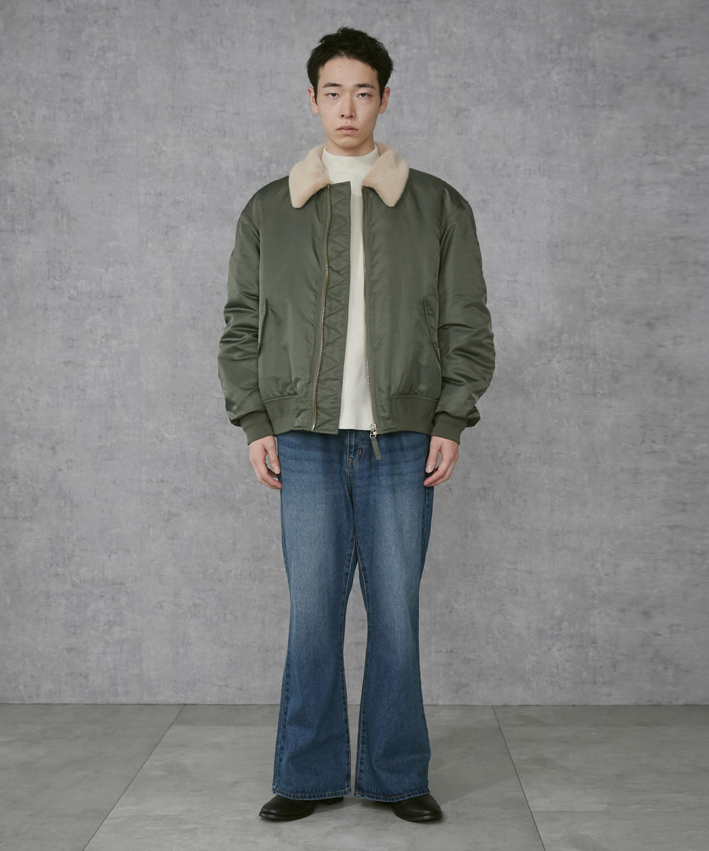 カーキ モデル：183cm L着用