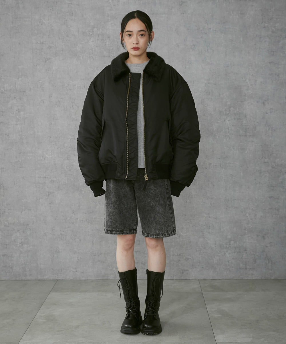 ブラック モデル：168cm M着用