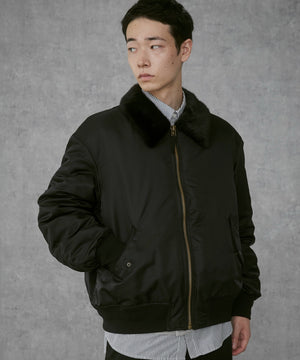 ブラック モデル：183cm L着用