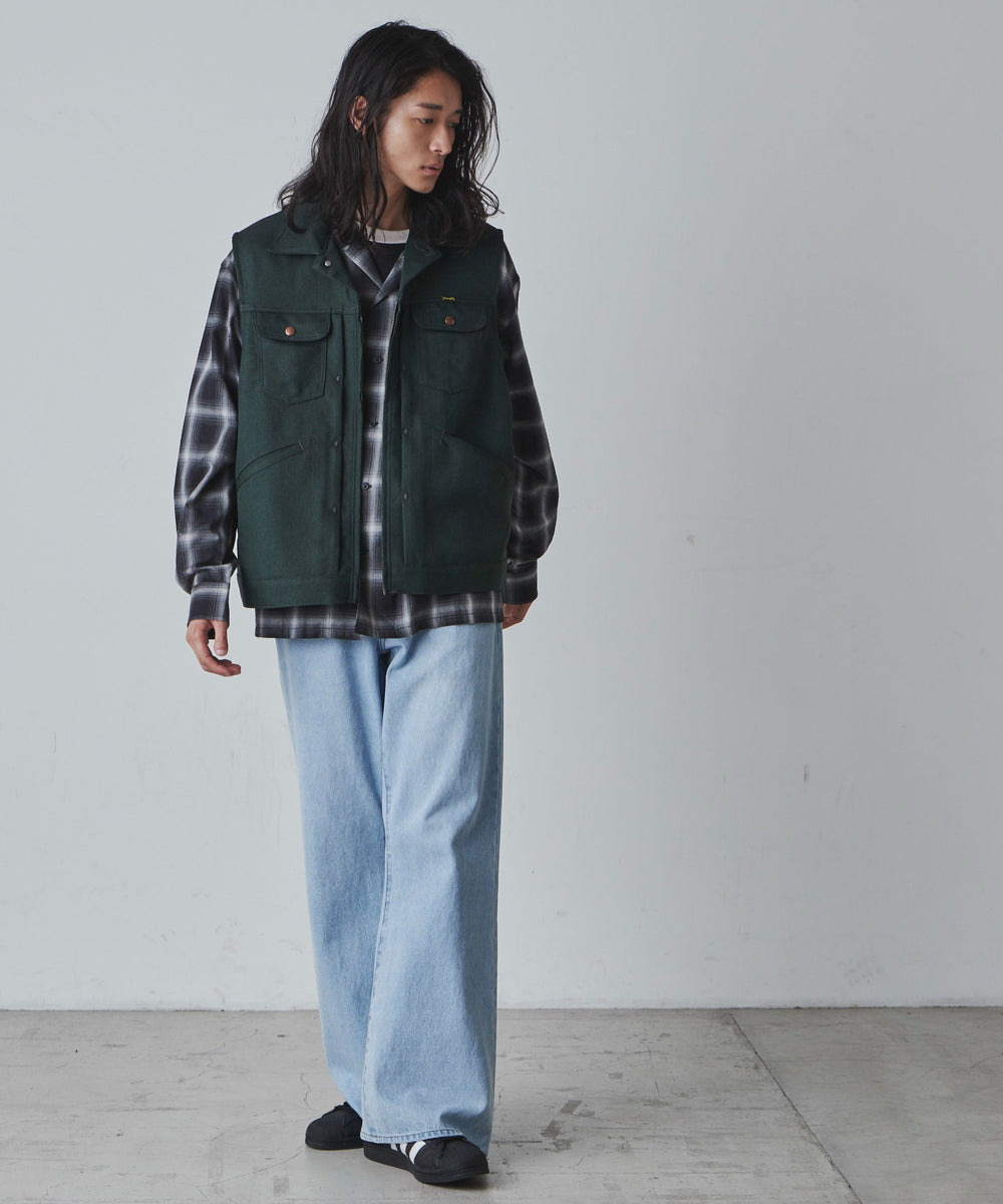 Dグリーン モデル：181cm L着用