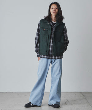 Dグリーン モデル：181cm L着用