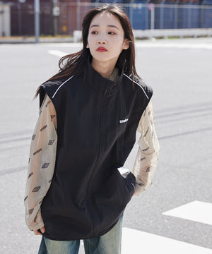 ブラック モデル：165cm L着用 