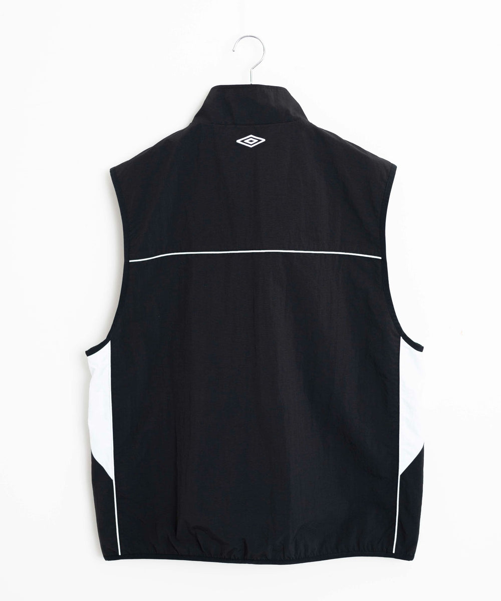 別注UMBROナイロンベスト
