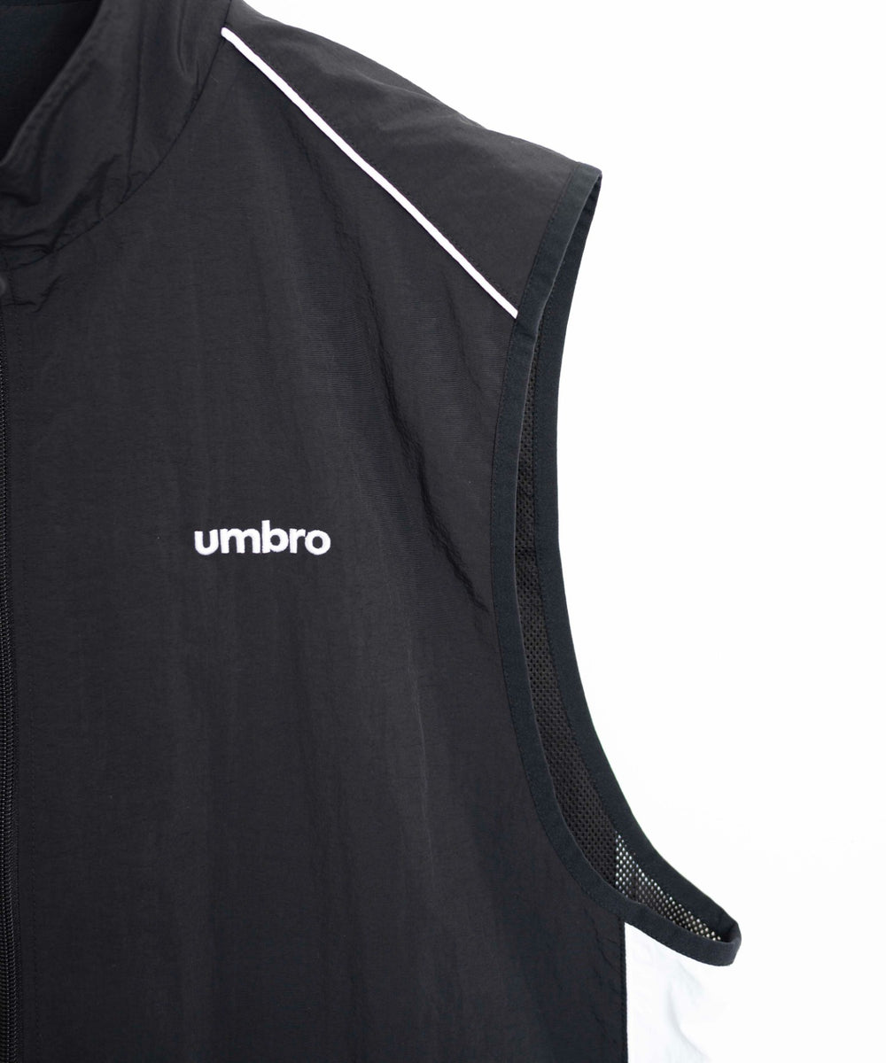 別注UMBROナイロンベスト