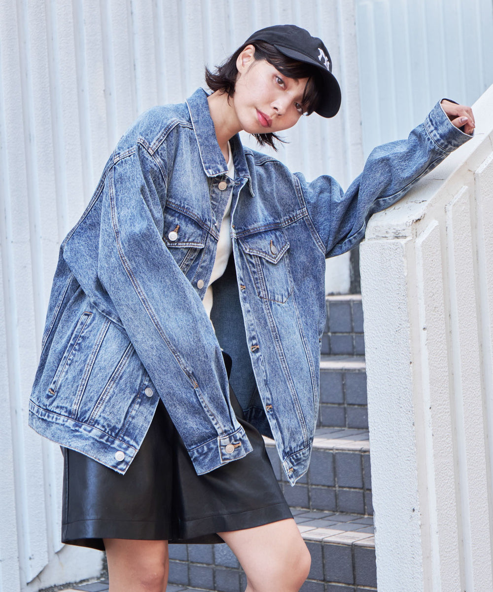 デニム淡加工 モデル：160cm L着用