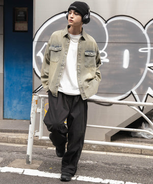 デニム淡加工 モデル：180cm L着用