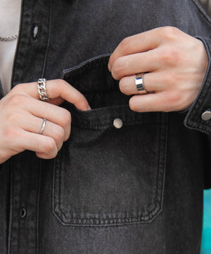 デニム淡加工 モデル：180cm L着用