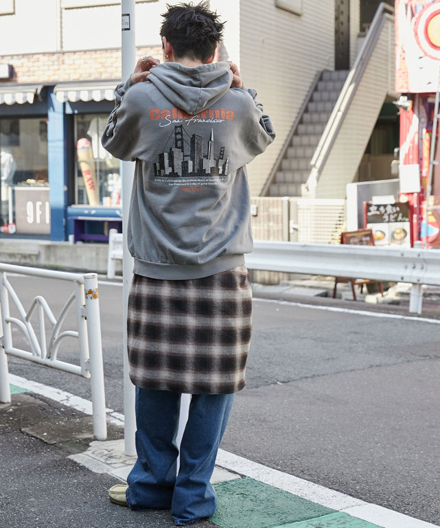 柄4 モデル:180cm L着用