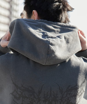 ピグメントグラフィックプルパーカー