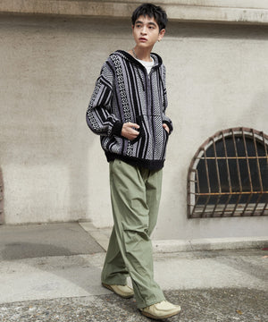 ブラック モデル：180cm L着用