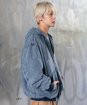 デニム淡加工 モデル：175cm L着用