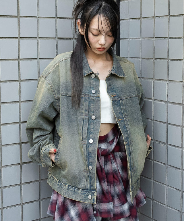 デニム淡加工　モデル：159cm M着用