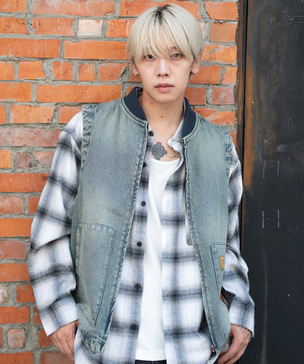 デニム淡加工 モデル：175cm L着用