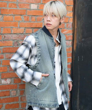 デニム淡加工 モデル：175cm L着用