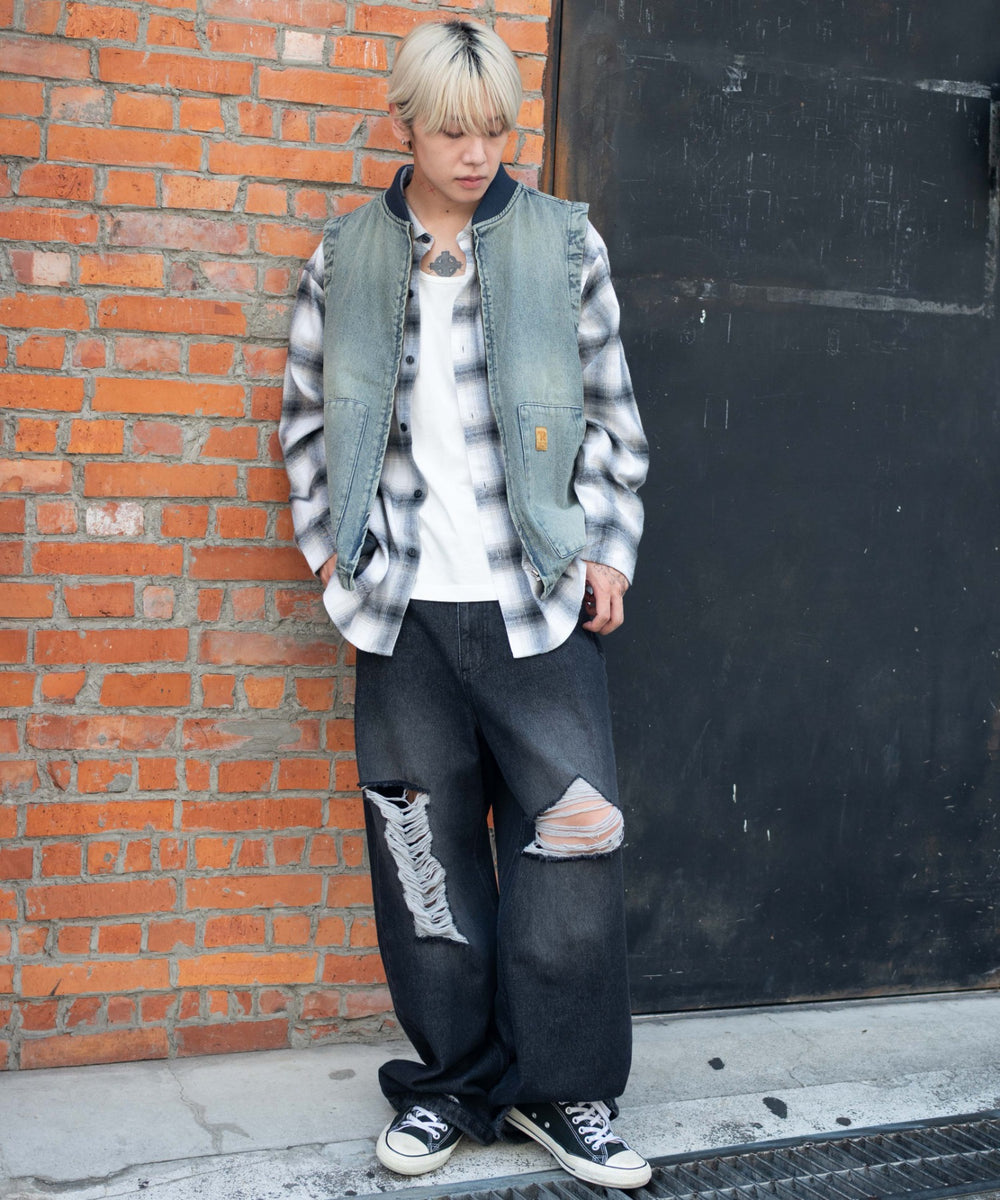 デニム淡加工 モデル：175cm L着用