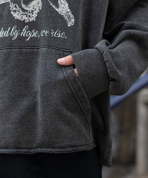 ヴィンテージグラフィックキーネックプルパーカー