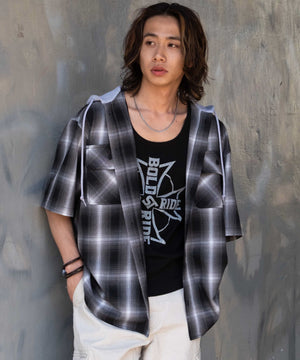 ブラックチェック1  モデル：175cm L着用