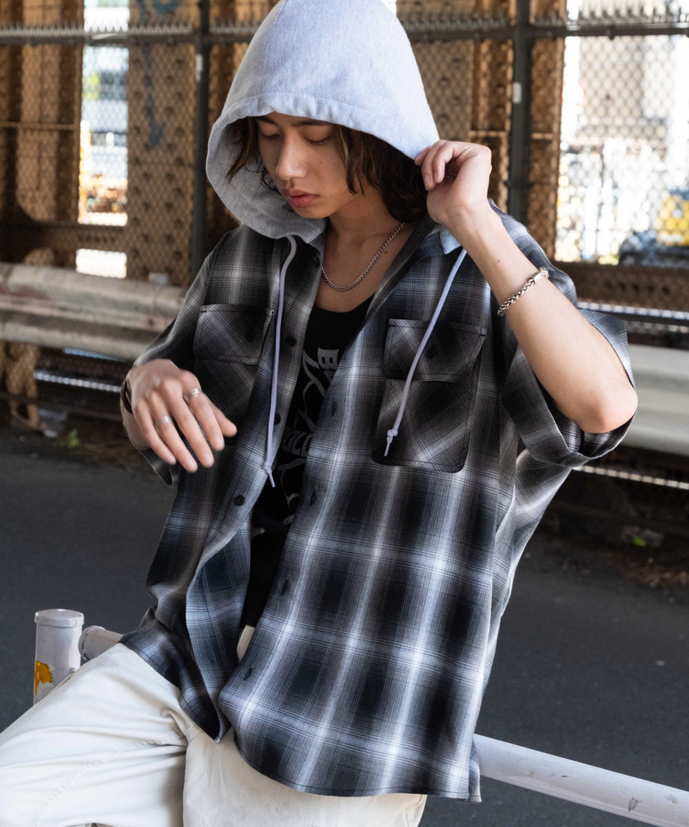 ブラックチェック1  モデル：175cm L着用