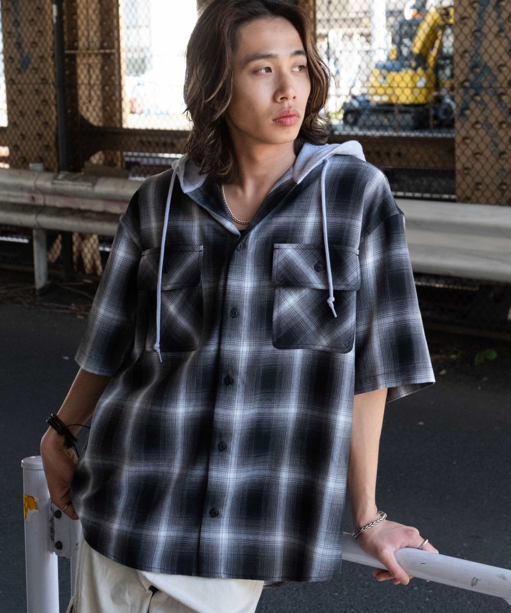 ブラックチェック1  モデル：175cm L着用