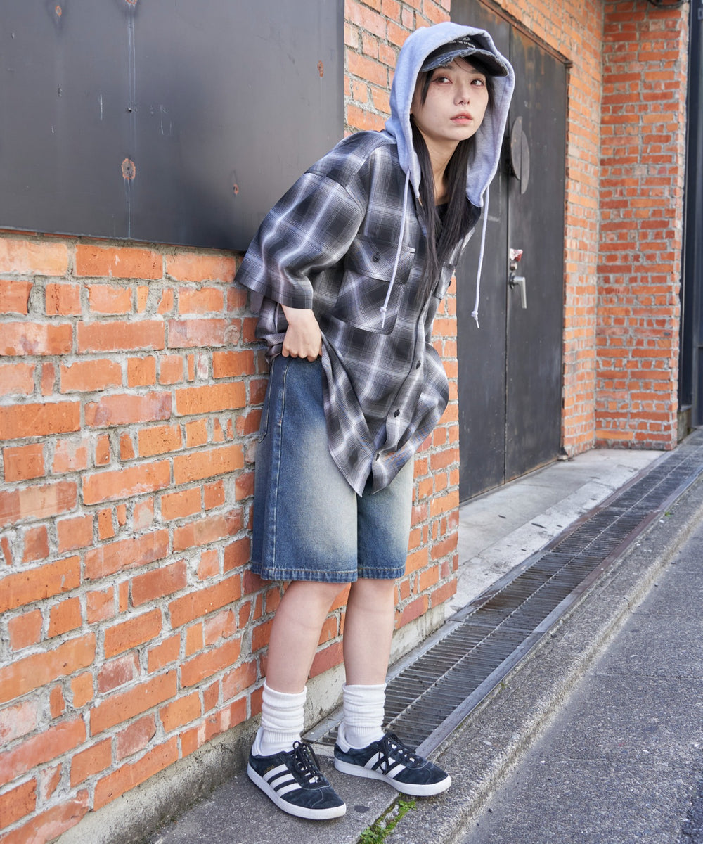 ブラックチェック1　モデル:159cm M着用