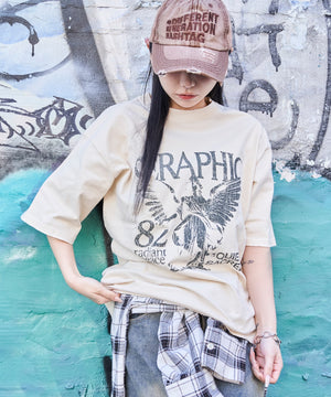 オフホワイト モデル:159cm M着用