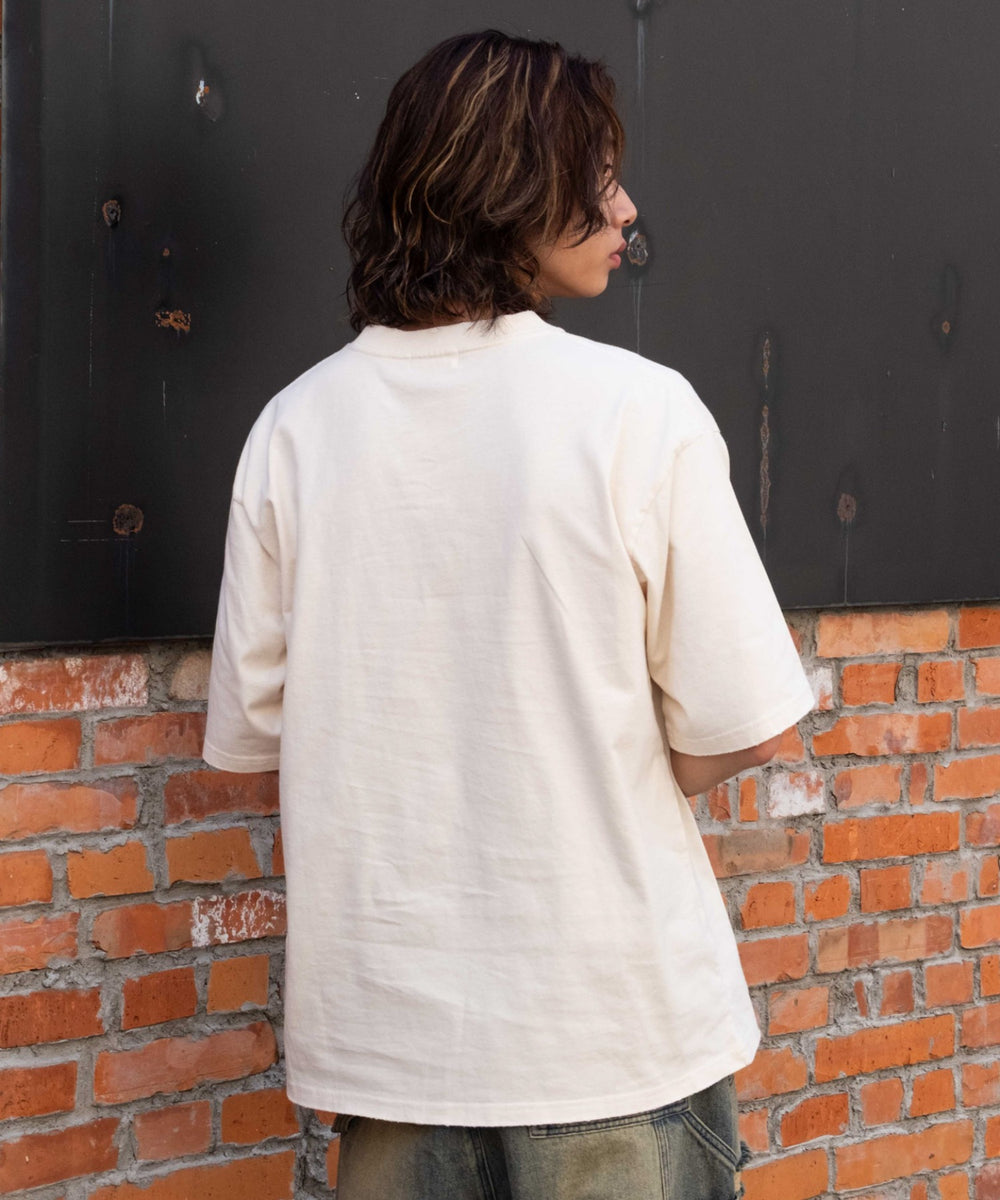 オフホワイト モデル：175cm L着用