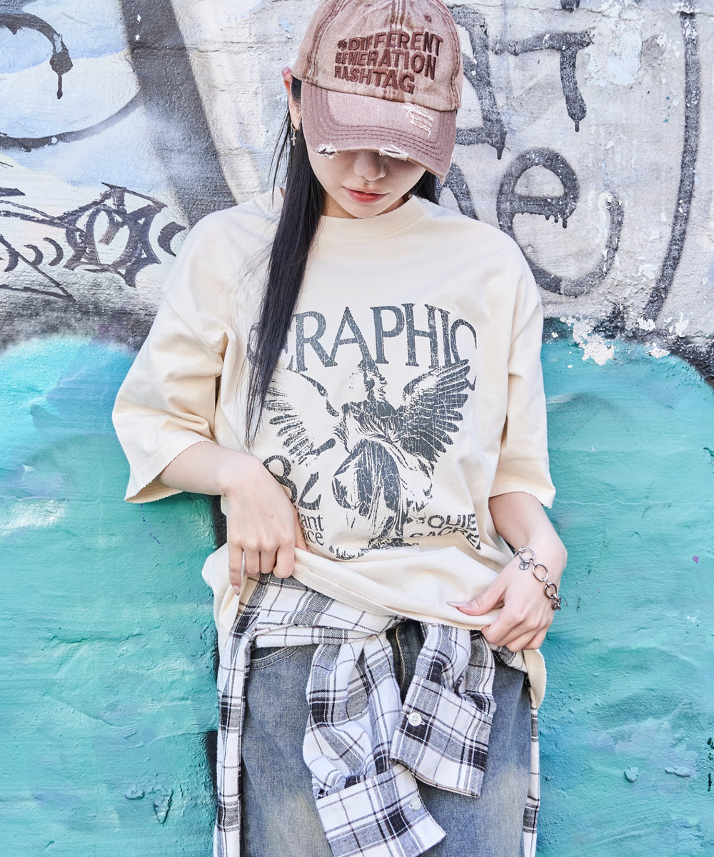 オフホワイト モデル:159cm M着用