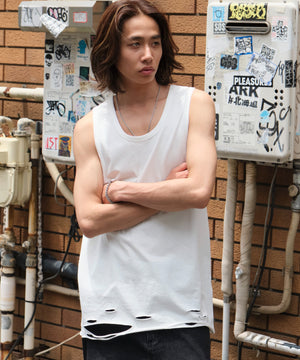 ホワイト モデル：175cm L着用