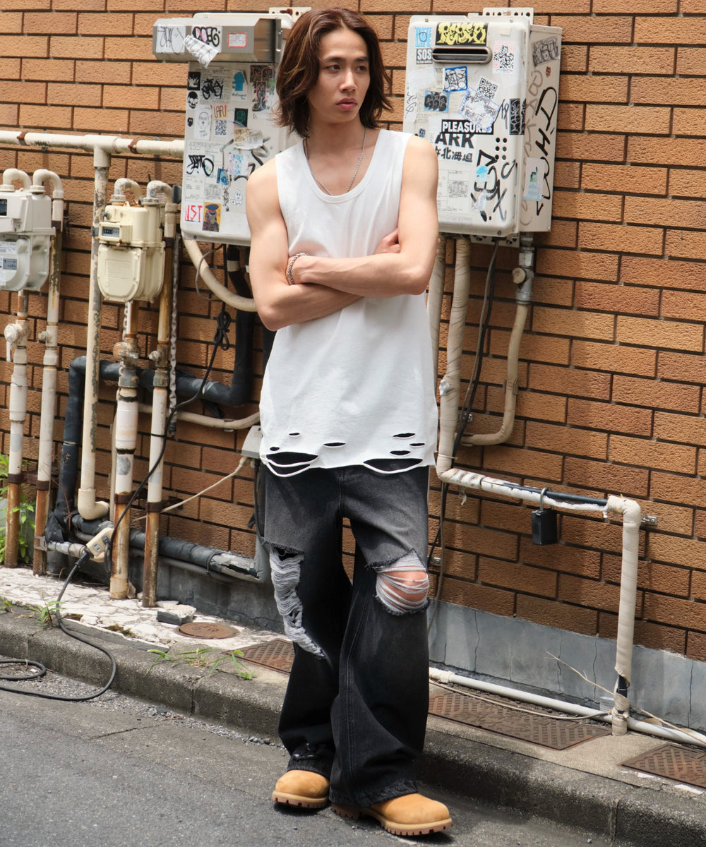 ホワイト モデル：175cm L着用