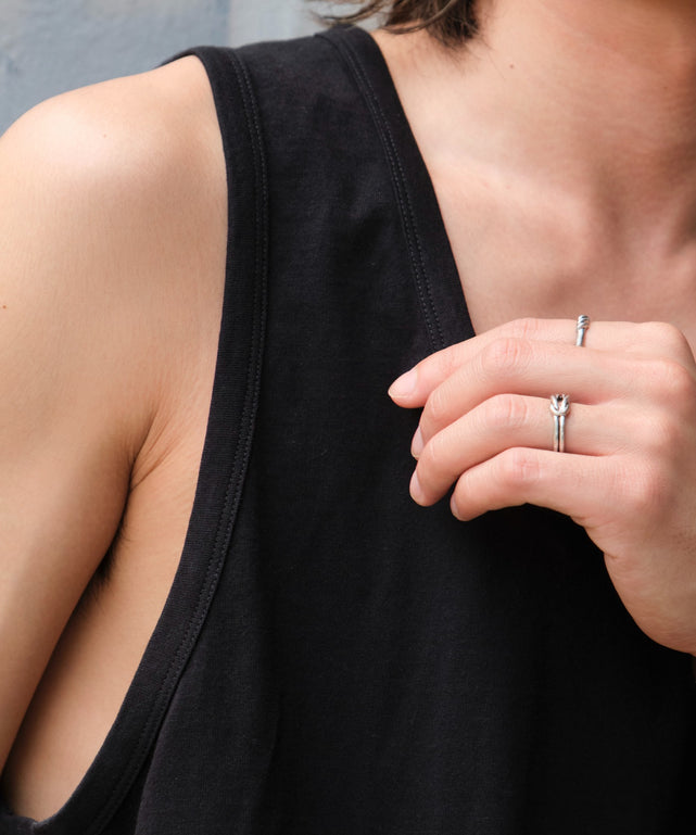 ダメージタンクトップ