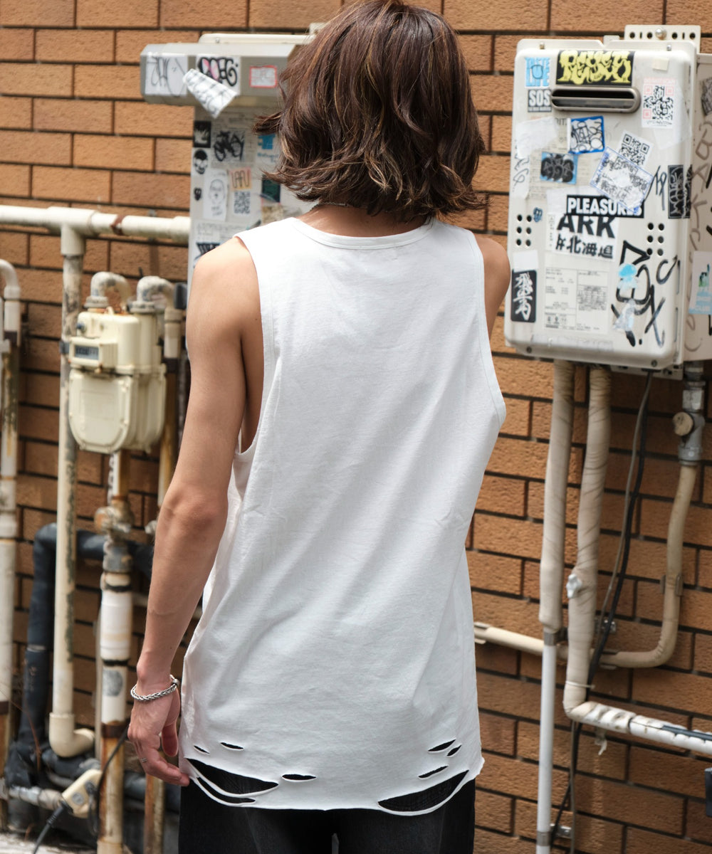 ホワイト モデル：175cm L着用