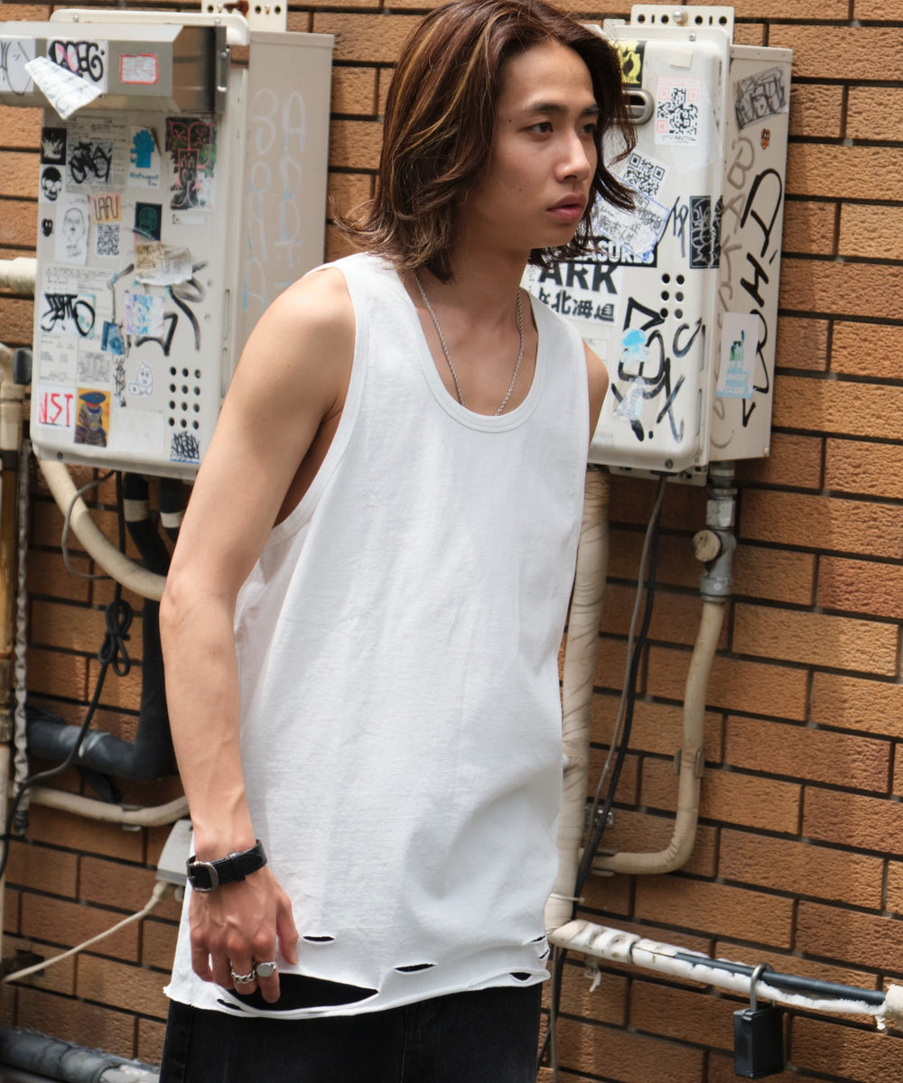 ホワイト モデル：175cm L着用