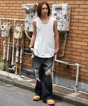 ホワイト モデル：175cm L着用