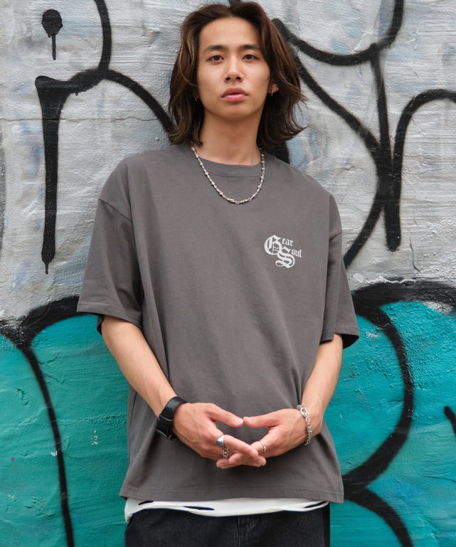 ホワイト モデル：175cm L着用