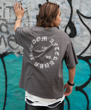 ホワイト モデル：175cm L着用