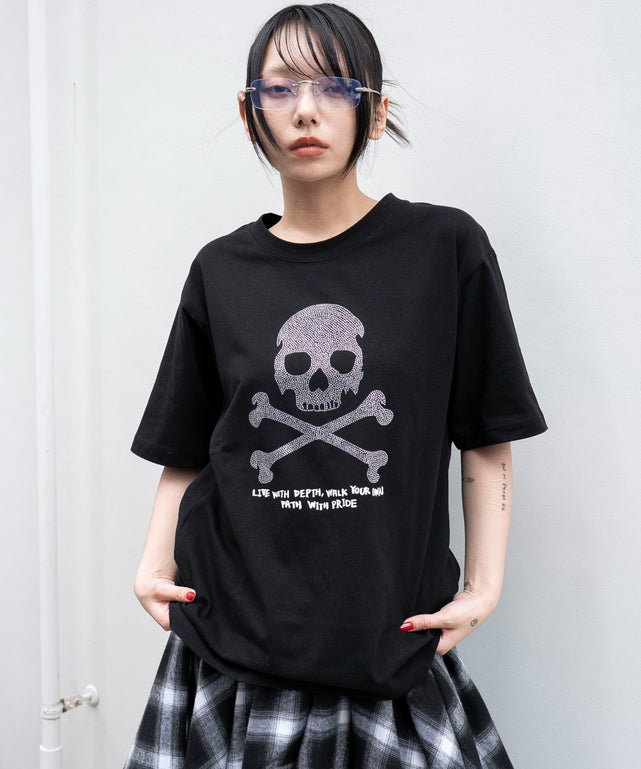 柄１　モデル：159cm M着用