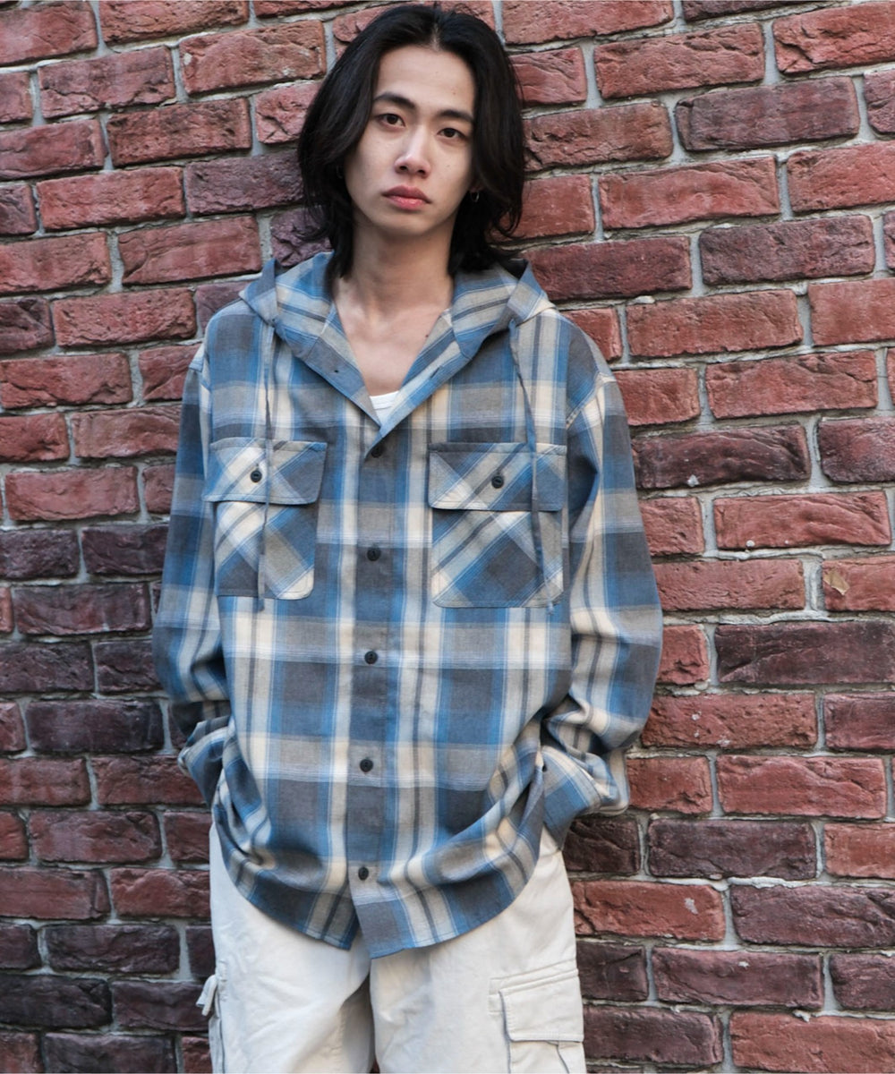 ブルーチェック1　モデル:175cm L着用