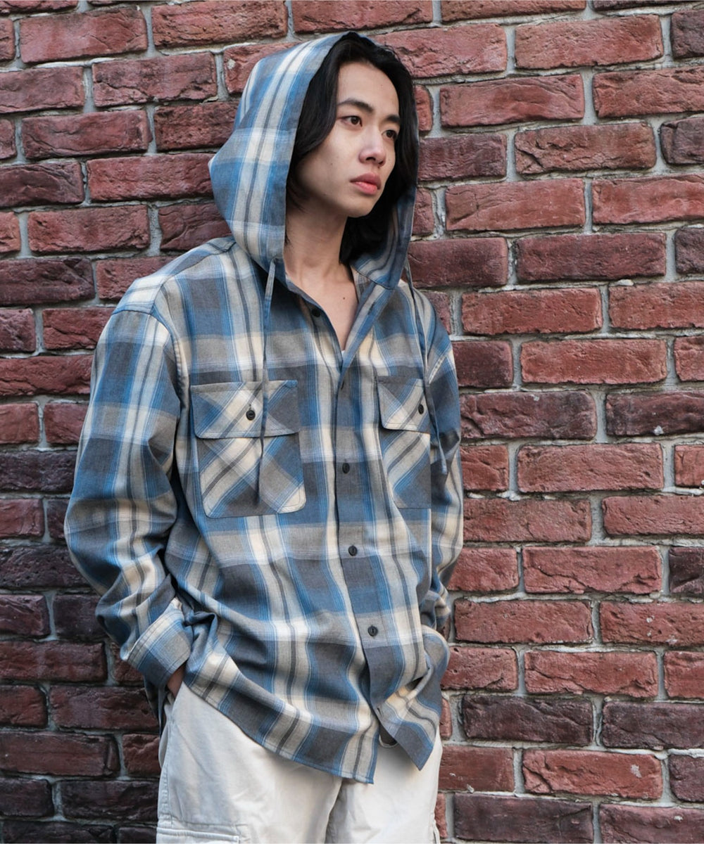 ブルーチェック1　モデル:175cm L着用