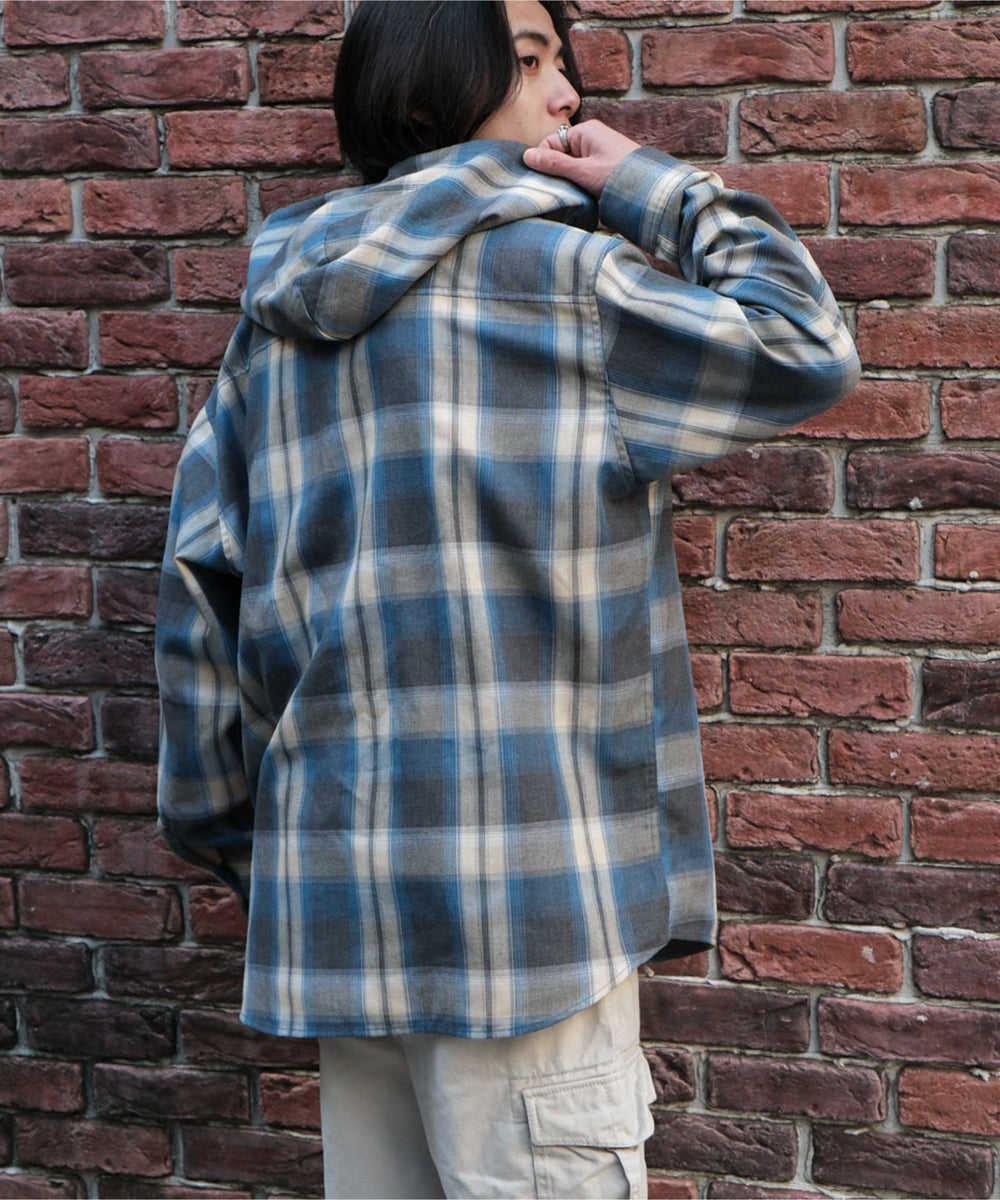 ブルーチェック1　モデル:175cm L着用