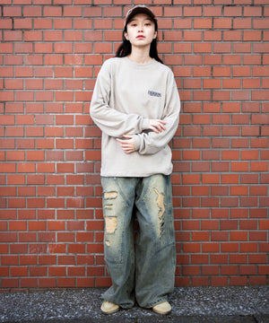 ベージュソノタ　モデル:161cm M着用