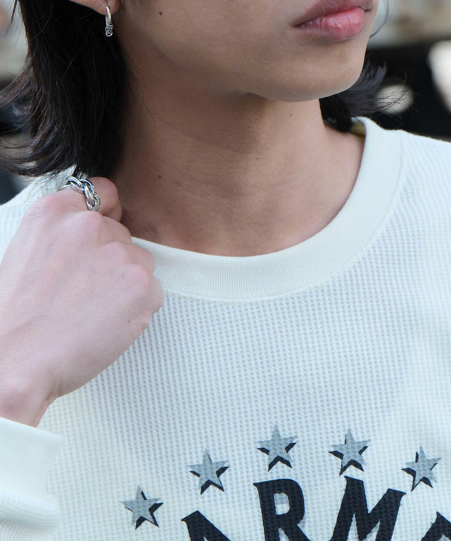 オフホワイト　モデル:175cm L着用