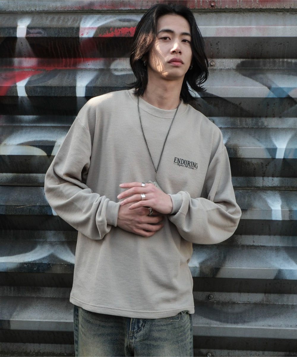 ベージュソノタ　モデル:175cm L着用